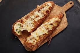 🥖 Pan de Queso y Tocino 28 cm