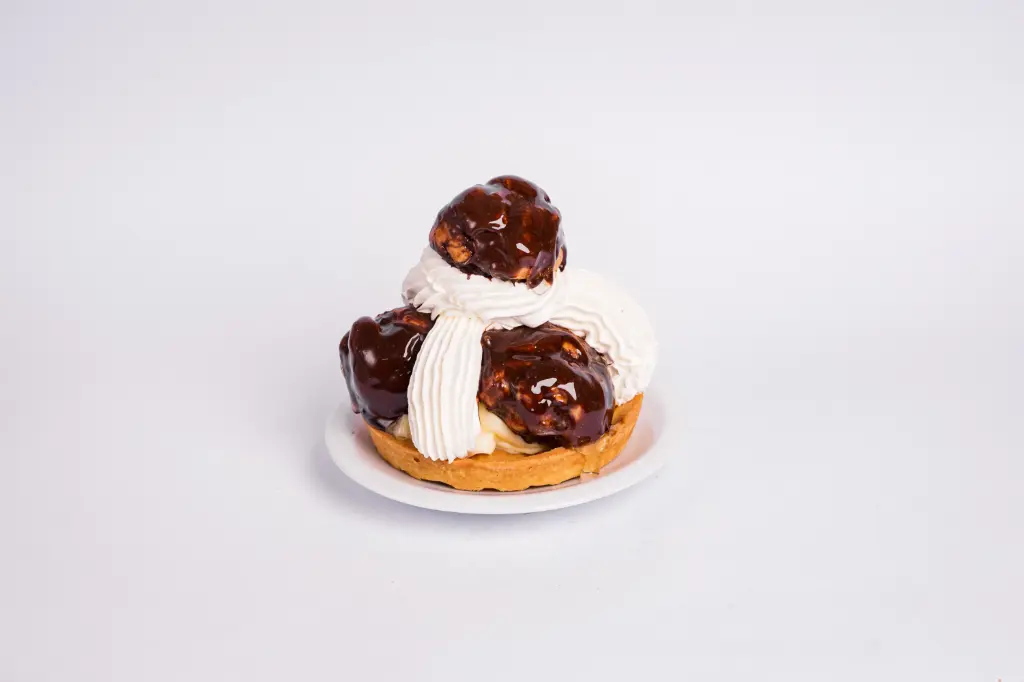 [P3030] 🍮 Profiteroles Crema Pastelera